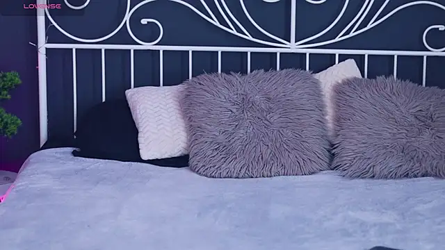 MissLilaa online show from 01-14-26, 09:15