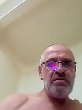 Snapshot of geilerschwanz64 chatting on 12-06-24, 03:00 geilerschwanz64 online show from 12-06-24, 03:00