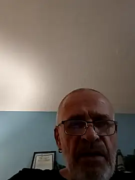 Snapshot of geilerschwanz64 chatting on 01-17-25, 12:53 geilerschwanz64 online show from 01-17-25, 12:53