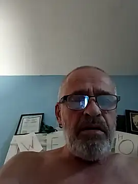Snapshot of geilerschwanz64 chatting on 01-23-25, 03:05 geilerschwanz64 online show from 01-23-25, 03:05