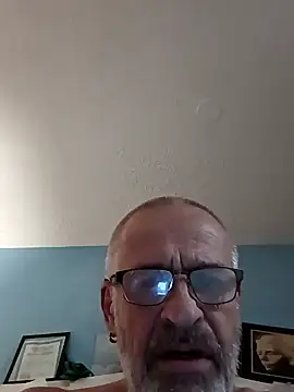 Snapshot of geilerschwanz64 chatting on 01-24-25, 12:42 geilerschwanz64 online show from 01-24-25, 12:42