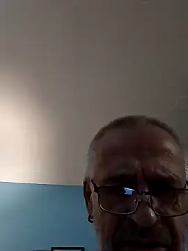 Snapshot of geilerschwanz64 chatting on 02-25-25, 06:25 geilerschwanz64 online show from 02-25-25, 06:25