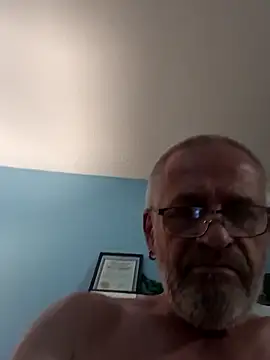 Snapshot of geilerschwanz64 chatting on 03-17-25, 10:38 geilerschwanz64 online show from 03-17-25, 10:38
