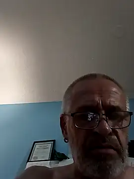 Snapshot of geilerschwanz64 chatting on 03-19-25, 07:51 geilerschwanz64 online show from 03-19-25, 07:51