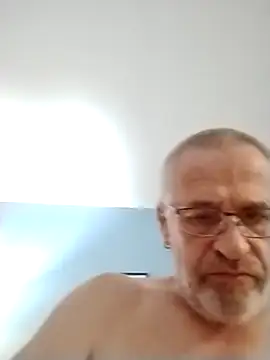 Snapshot of geilerschwanz64 chatting on 10-26-25, 09:37 geilerschwanz64 online show from 10-26-25, 09:37