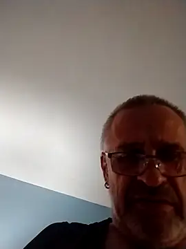 Snapshot of geilerschwanz64 chatting on 11-02-25, 10:12 geilerschwanz64 online show from 11-02-25, 10:12