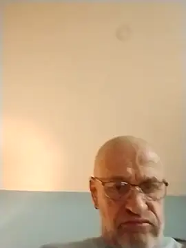 Snapshot of geilerschwanz64 chatting on 11-04-25, 10:47 geilerschwanz64 online show from 11-04-25, 10:47