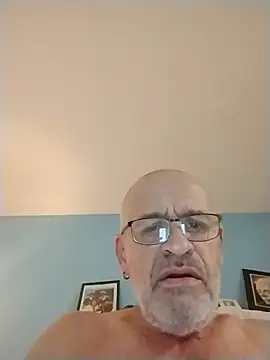 Snapshot of geilerschwanz64 chatting on 11-07-25, 07:41 geilerschwanz64 online show from 11-07-25, 07:41