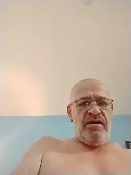 Snapshot of geilerschwanz64 chatting on 11-10-25, 06:40 geilerschwanz64 online show from 11-10-25, 06:40