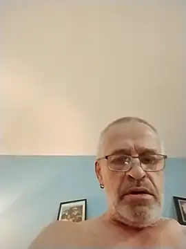 Snapshot of geilerschwanz64 chatting on 12-01-25, 09:03 geilerschwanz64 online show from 12-01-25, 09:03