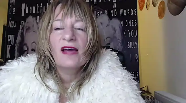 BettyDavisX online show from 12-06-24, 10:41
