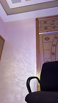 Snapshot of sexy_kaaylie chatting on 09-28-25, 02:06 sexy kaaylie online show from 09-28-25, 02:06