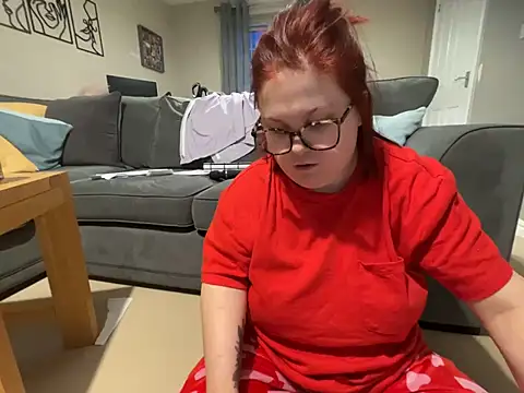 Snapshot of Tallulah-mae-xoxox chatting on 01-31-25, 05:21 Tallulah-mae-xoxox online show from 01-31-25, 05:21