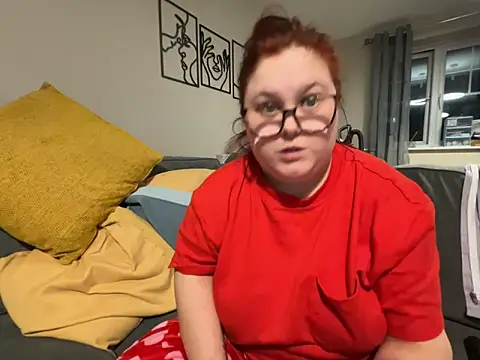 Snapshot of Tallulah-mae-xoxox chatting on 01-31-25, 09:05 Tallulah-mae-xoxox online show from 01-31-25, 09:05