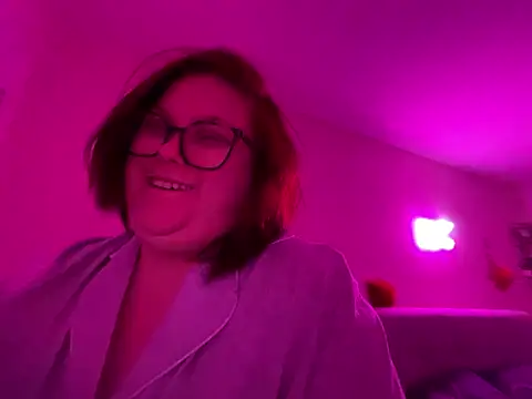 Snapshot of Tallulah-mae-xoxox chatting on 02-04-25, 10:02 Tallulah-mae-xoxox online show from 02-04-25, 10:02