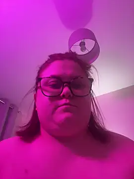Snapshot of Tallulah-mae-xoxox chatting on 02-08-25, 02:15 Tallulah-mae-xoxox online show from 02-08-25, 02:15