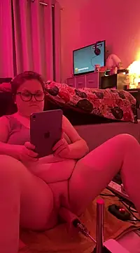 Snapshot of Tallulah-mae-xoxox chatting on 02-09-25, 09:39 Tallulah-mae-xoxox online show from 02-09-25, 09:39