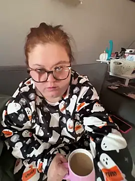 Tallulah-mae-xoxox online show from 10-22-25, 09:31