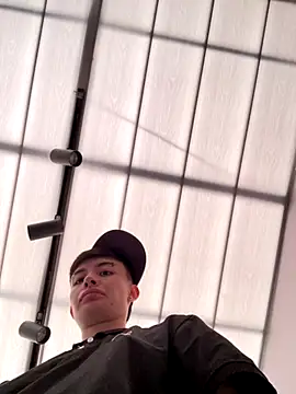 nico 18x online show from 09-17-25, 07:26