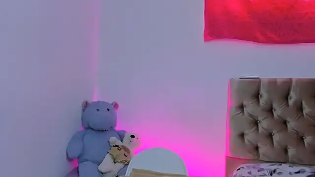 StassieBell online show from 03-10-25, 05:29