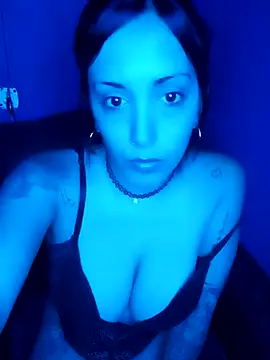 shishiii 11 online show from 12-18-24, 03:58