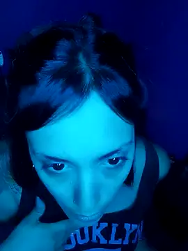 shishiii 11 online show from 12-23-24, 05:17