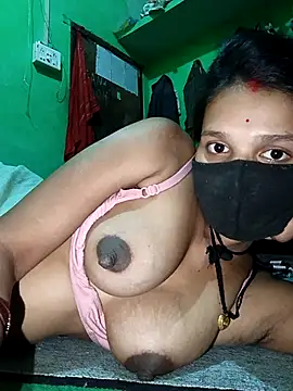 Snapshot of Hoty_girl_143 chatting on 03-02-26, 07:15 Hoty girl 143 online show from 03-02-26, 07:15