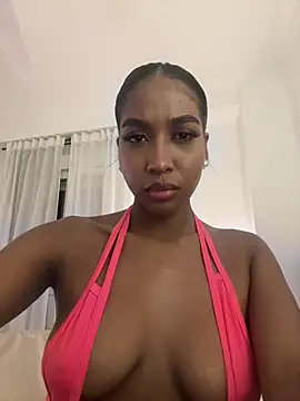 Snapshot of IamCrystal2 chatting on 01-10-26, 12:01 IamCrystal2 online show from 01-10-26, 12:01