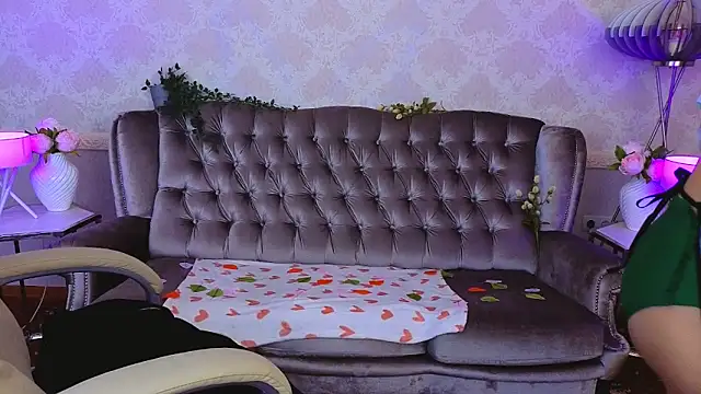 Roxy Rayy online show from 09-16-25, 06:09