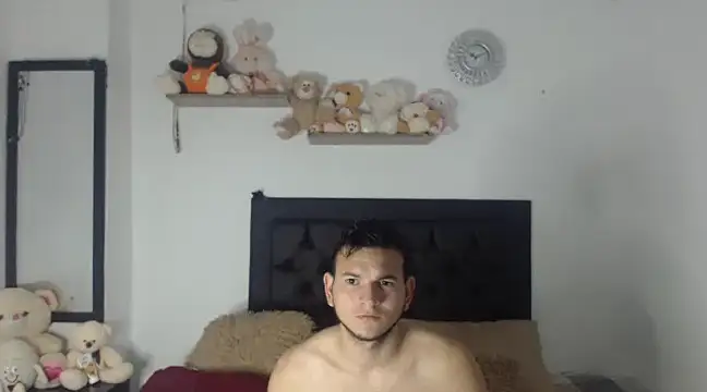 Latin Boy24 online show from 03-12-25, 02:30