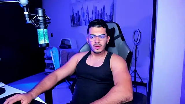 BrunoD31 online show from 10-27-25, 04:49