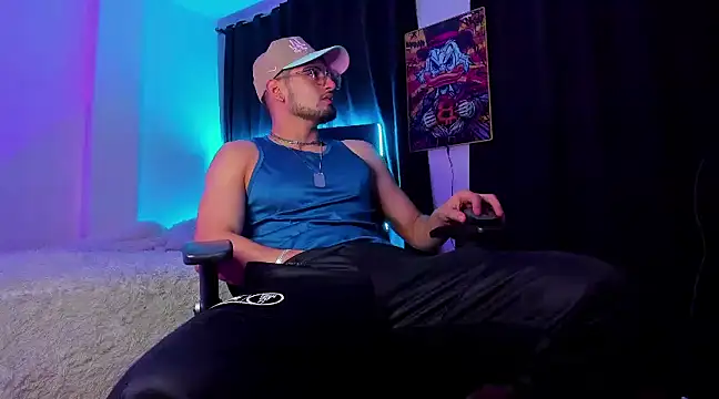 Giomar Reyes online show from 01-11-25, 03:34