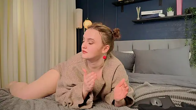 Lella Ryann  online show from 01-29-25, 03:54