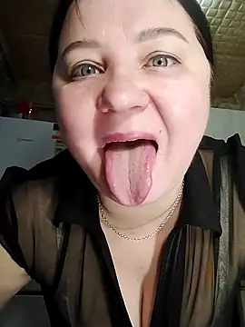 Snapshot of Holly-69 chatting on 02-13-26, 07:59 Holly-69 online show from 02-13-26, 07:59