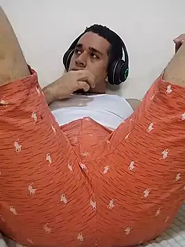 Snapshot of CRISTHIAN_GREY01 chatting on 12-05-24, 06:55 CRISTHIAN GREY01 online show from 12-05-24, 06:55