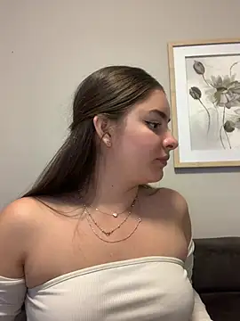imlindapink online show from 01-25-25, 06:57