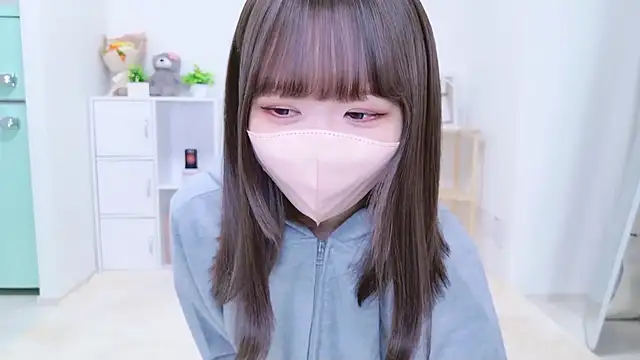 Snapshot of 328_mitsuha chatting on 10-18-25, 12:17 328 mitsuha online show from 10-18-25, 12:17