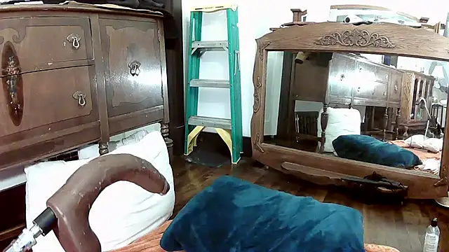 MaxJr8008 online show from 02-15-26, 07:51