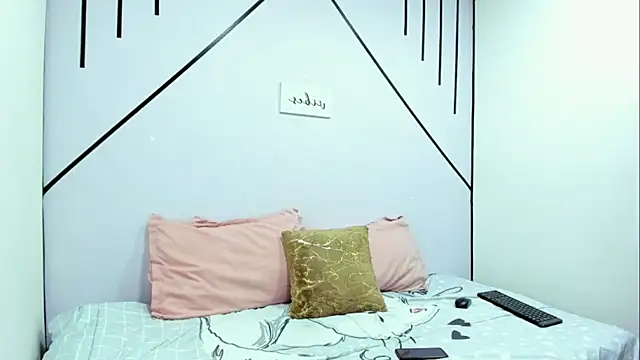 LisaWhite  online show from 11-07-25, 01:11