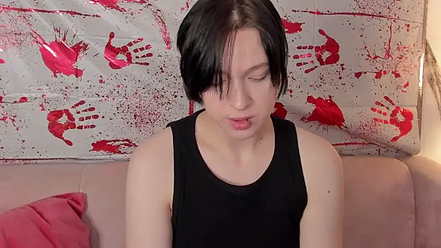 Snapshot of fiamoory chatting on 10-24-25, 01:24 fiamoory online show from 10-24-25, 01:24