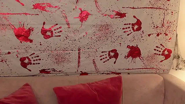 Snapshot of fiamoory chatting on 10-30-25, 01:18 fiamoory online show from 10-30-25, 01:18