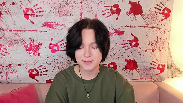 Snapshot of fiamoory chatting on 10-31-25, 08:48 fiamoory online show from 10-31-25, 08:48