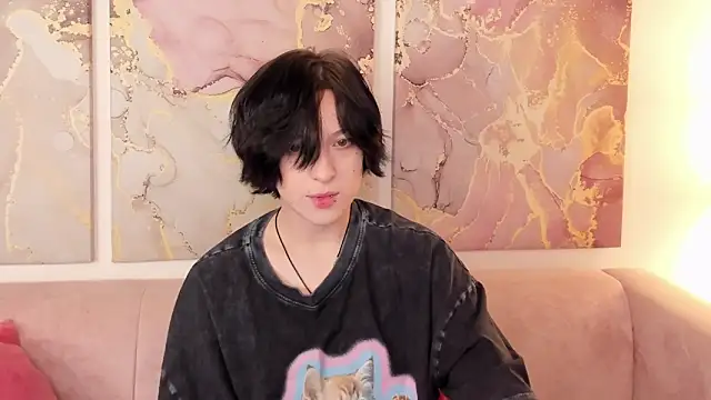 Snapshot of fiamoory chatting on 11-04-25, 12:43 fiamoory online show from 11-04-25, 12:43