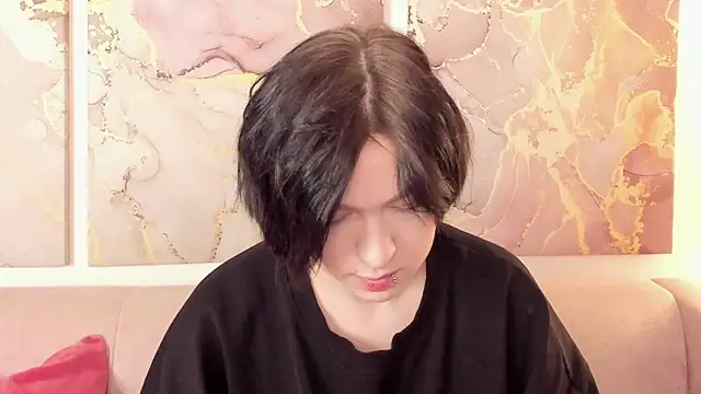 Snapshot of fiamoory chatting on 11-06-25, 01:06 fiamoory online show from 11-06-25, 01:06