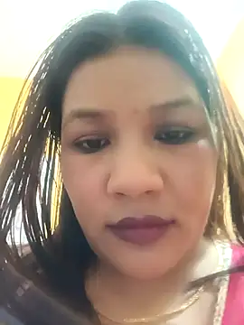 Snapshot of Radhikadavi879 chatting on 09-21-25, 05:36 Radhikadavi879 online show from 09-21-25, 05:36