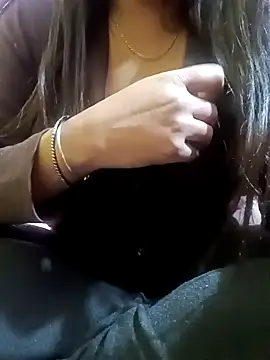 delhi gril online show from 12-10-24, 03:41
