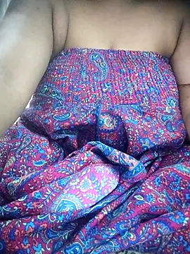 delhi gril online show from 10-10-25, 07:35