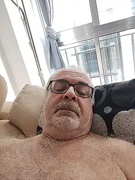 Satiro Sevilla online show from 10-21-25, 04:51