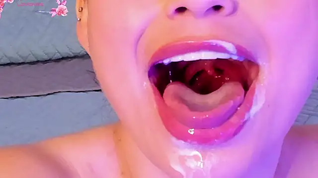 samanthasweeth online show from 02-25-25, 04:31
