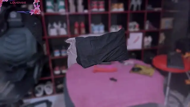 Indianbrownie online show from 12-23-24, 09:51